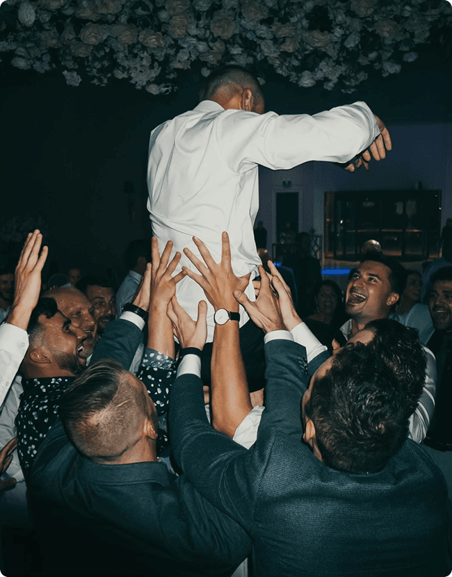 Left Carousel Image 3